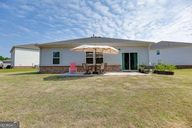 4045 Berry Farm Court, Loganville, GA 30052
