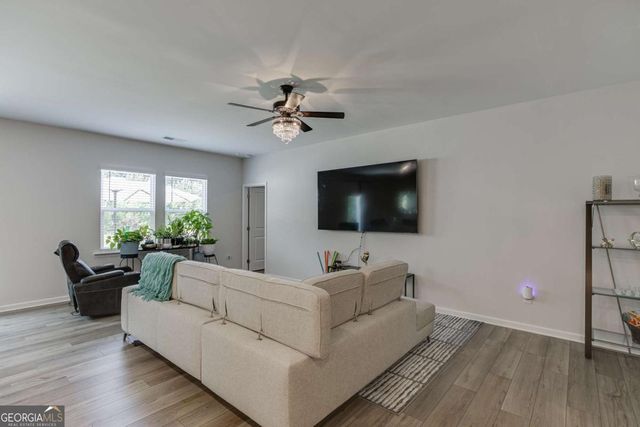 4045 Berry Farm Court, Loganville, GA 30052