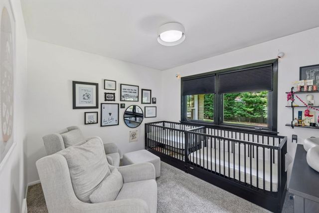 91 Mid Oaks Lane, Roseville, MN 55113