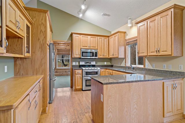 674 208th Lane NE, East Bethel, MN 55011