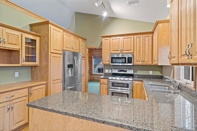 674 208th Lane NE, East Bethel, MN 55011