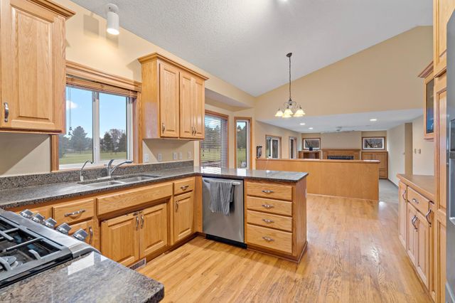 674 208th Lane NE, East Bethel, MN 55011