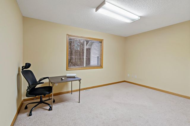 674 208th Lane NE, East Bethel, MN 55011