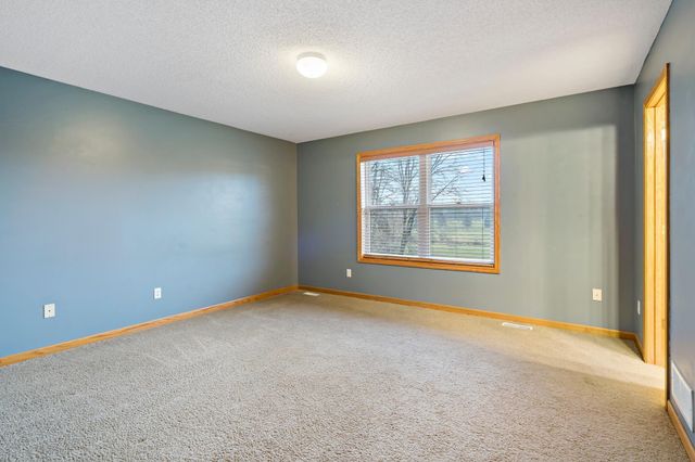 674 208th Lane NE, East Bethel, MN 55011