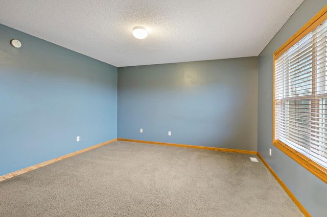 674 208th Lane NE, East Bethel, MN 55011