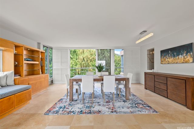 2979 Kalakaua Avenue 404, Honolulu, HI 96815