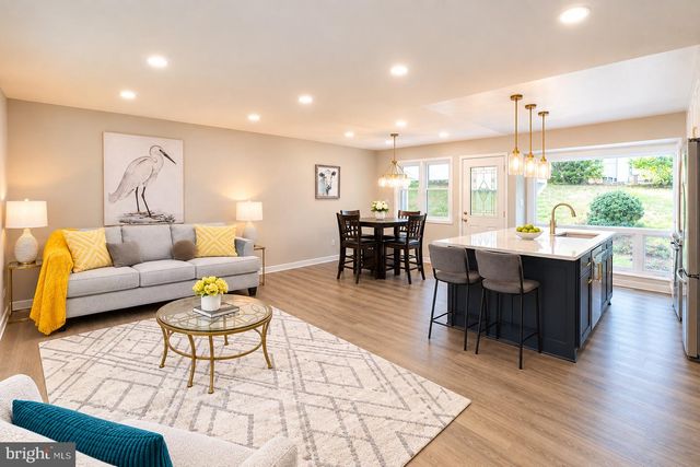 6120 SQUIRE LN, Alexandria, VA 22310