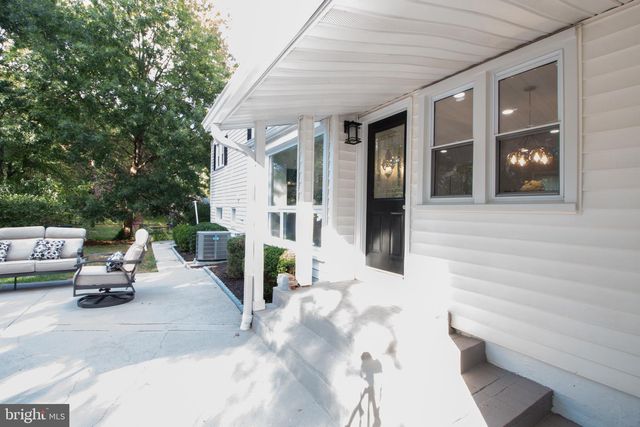 6120 SQUIRE LN, Alexandria, VA 22310