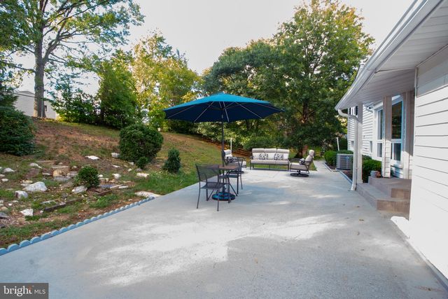 6120 SQUIRE LN, Alexandria, VA 22310