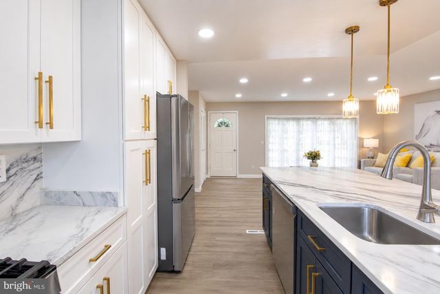 6120 SQUIRE LN, Alexandria, VA 22310