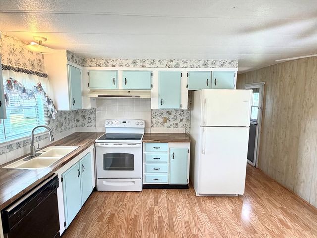 5562 LANSING DRIVE, Wildwood, FL 34785