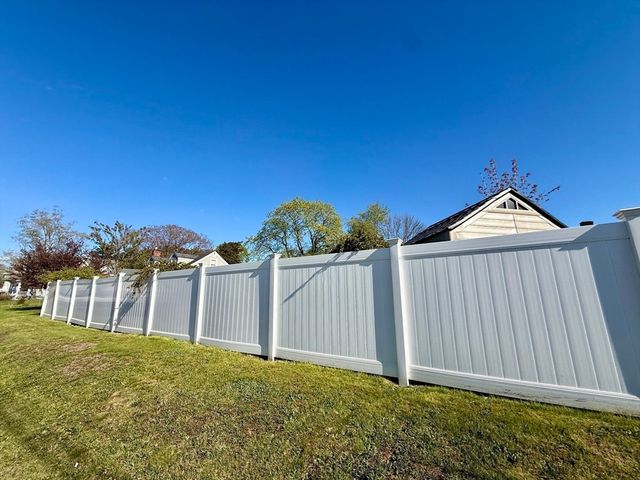 408 W Britannia St, Taunton, MA 02780