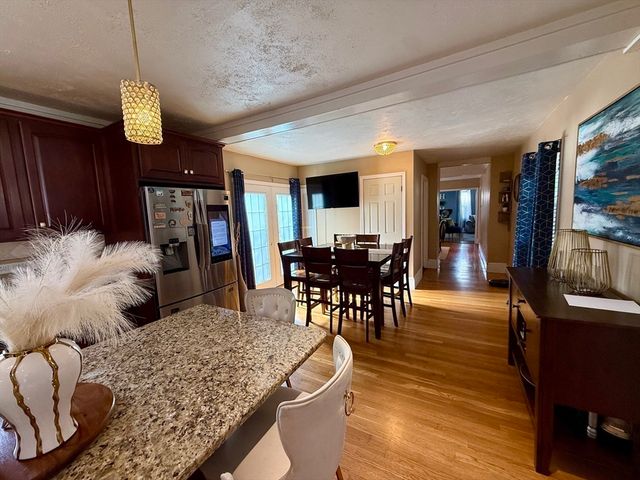 408 W Britannia St, Taunton, MA 02780