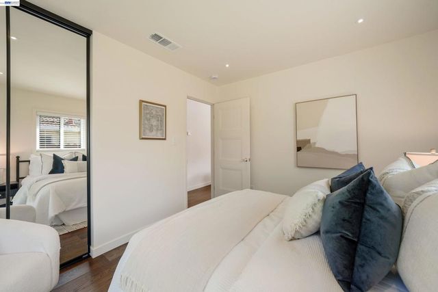 31967 Albany St, Hayward, CA 94544