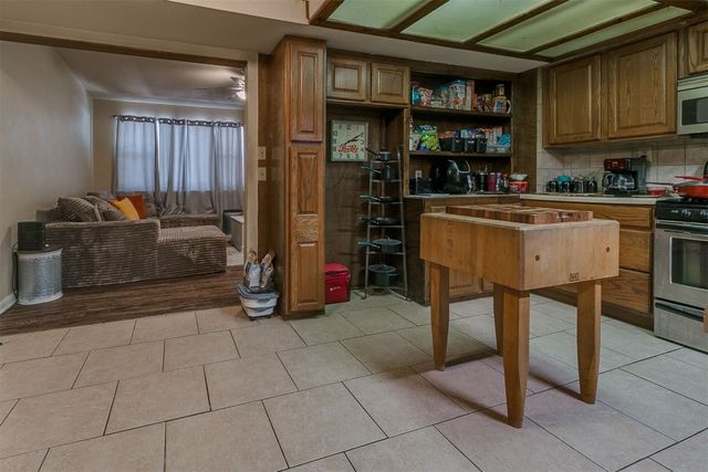 2317 N Redmond Avenue, Bethany, OK 73008