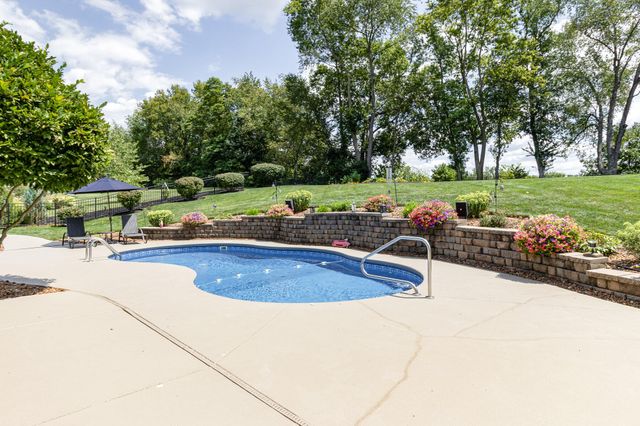 2619 Twin Hills Court, Union, KY 41091