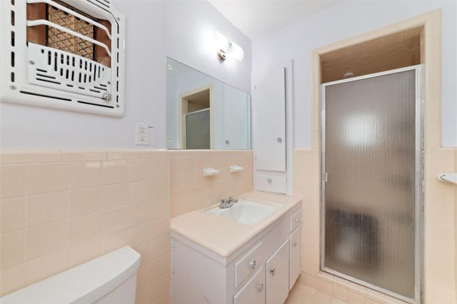 5227 Kinglet Street, Houston, TX 77035