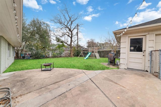 5227 Kinglet Street, Houston, TX 77035