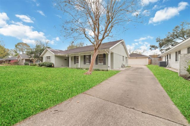 5227 Kinglet Street, Houston, TX 77035