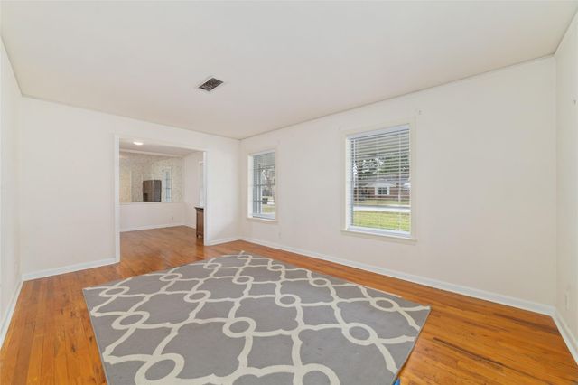 5227 Kinglet Street, Houston, TX 77035