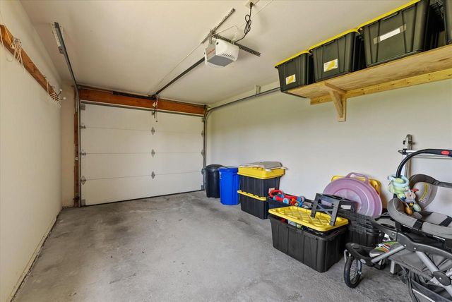 757 Quinlan DRIVE #H, Pewaukee, WI 53072