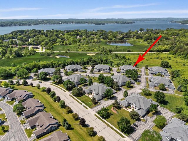757 Quinlan DRIVE #H, Pewaukee, WI 53072