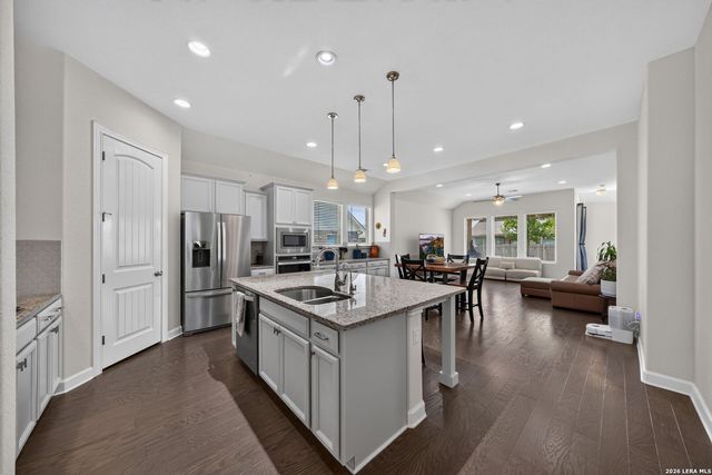 4723 ISLAND HOLW, Marion, TX 78124