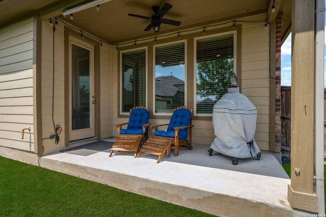 4723 ISLAND HOLW, Marion, TX 78124