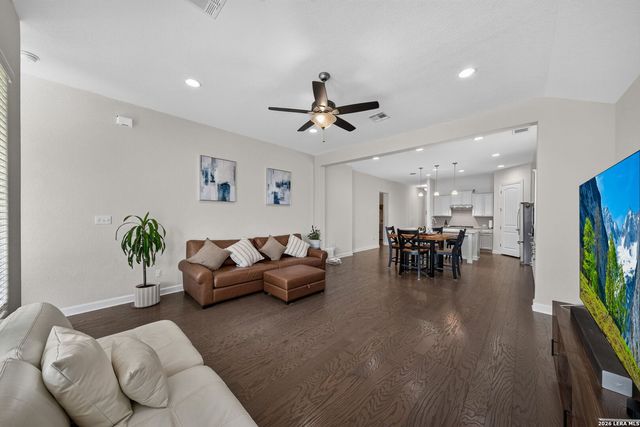 4723 ISLAND HOLW, Marion, TX 78124