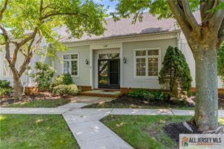 53 Winthrop Road 53F, Monroe, NJ 08831