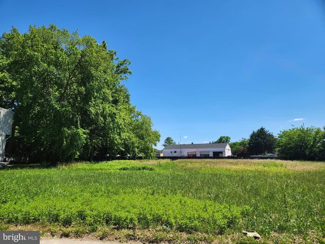 75 CENTRAL AVE, Hamilton, NJ 08610