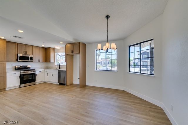 5217 Shady Grove Lane, Las Vegas, NV 89130