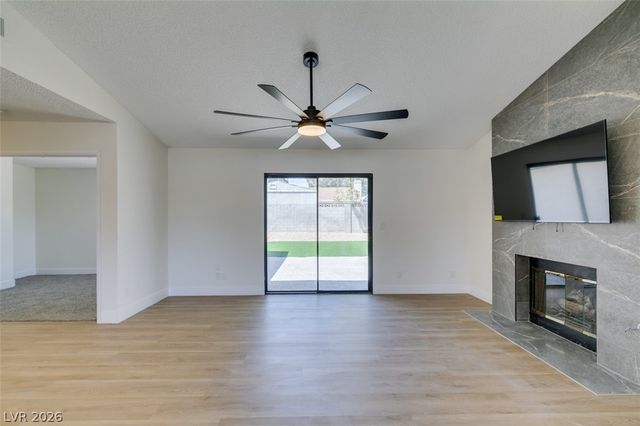 5217 Shady Grove Lane, Las Vegas, NV 89130