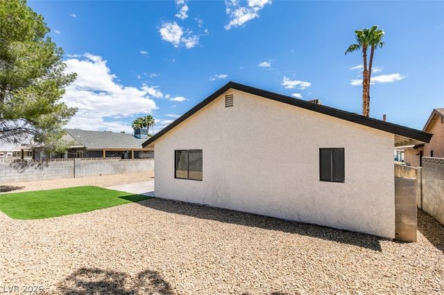 5217 Shady Grove Lane, Las Vegas, NV 89130