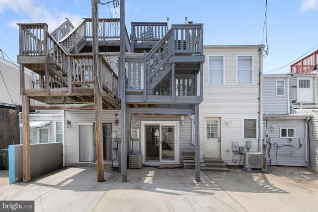 821 S DECKER AVE S, Baltimore, MD 21224
