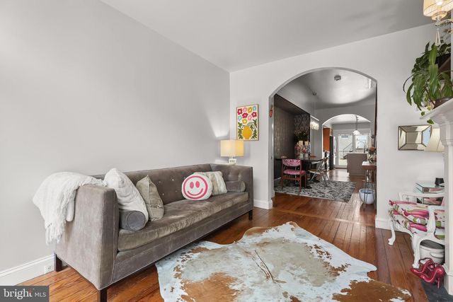 821 S DECKER AVE S, Baltimore, MD 21224