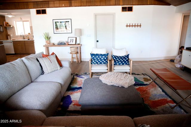 480 COCHISE Road, Munds Park, AZ 86017