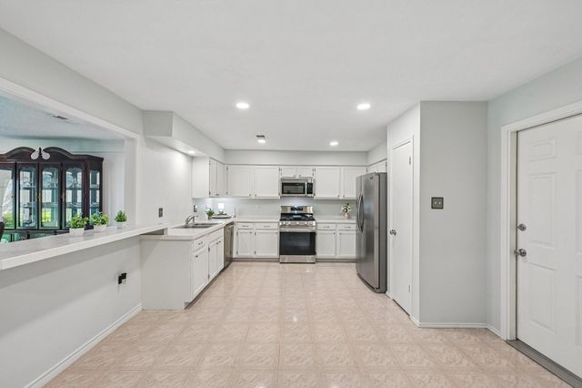 18015 Forest Cedars Drive, Houston, TX 77084