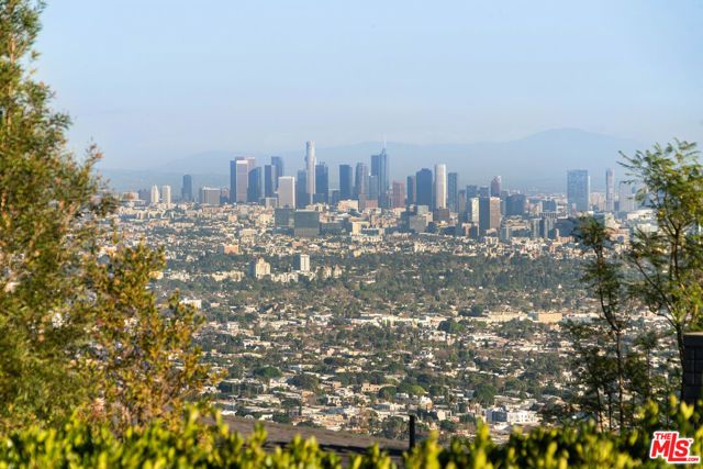 1506 Blue Jay Way, Los Angeles, CA 90069