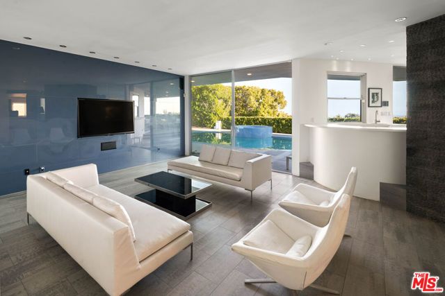 1506 Blue Jay Way, Los Angeles, CA 90069