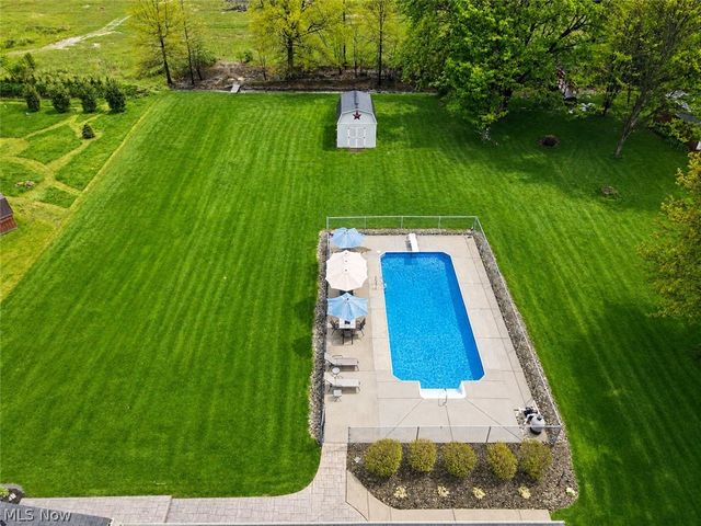 6645 Summit Drive, Canfield, OH 44406