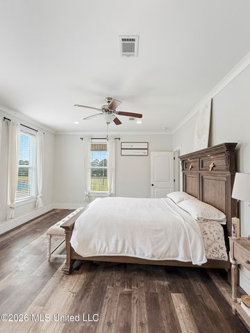 10501 Pin Oak Drive, Biloxi, MS 39532