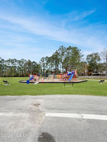 10501 Pin Oak Drive, Biloxi, MS 39532