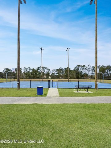 10501 Pin Oak Drive, Biloxi, MS 39532