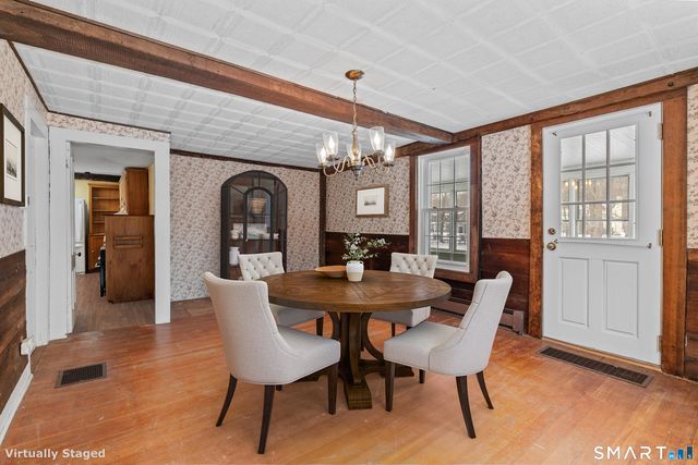 392 Boston Neck Road, Suffield, CT 06078