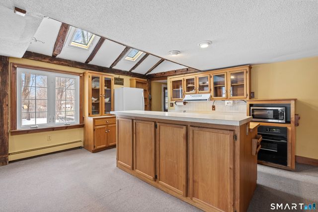 392 Boston Neck Road, Suffield, CT 06078