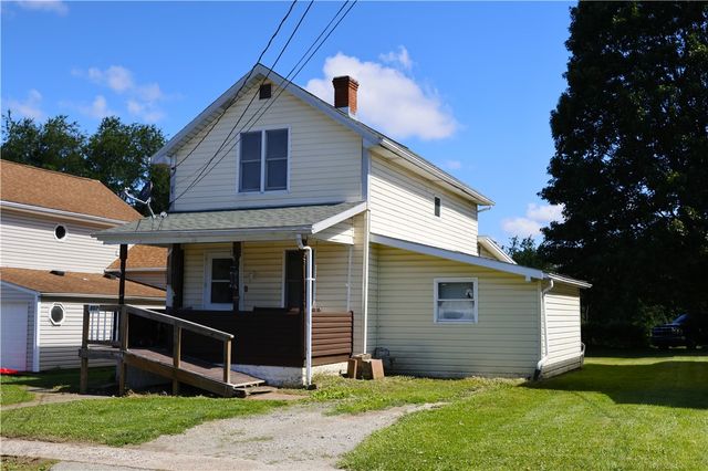 507 Oak St, Centerville, PA 15358