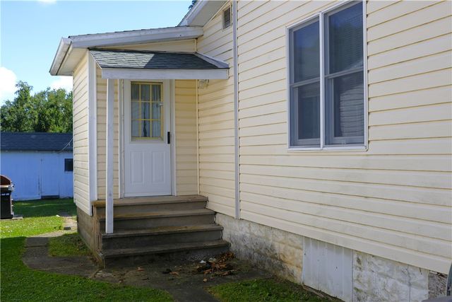 507 Oak St, Centerville, PA 15358