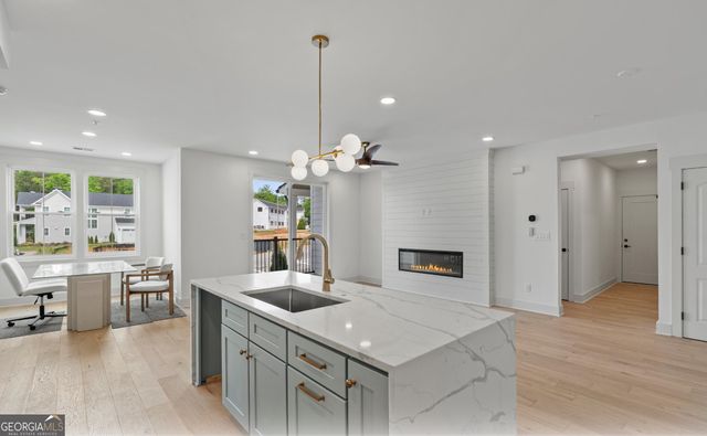 1050 Blair Lane 103, Peachtree City, GA 30269
