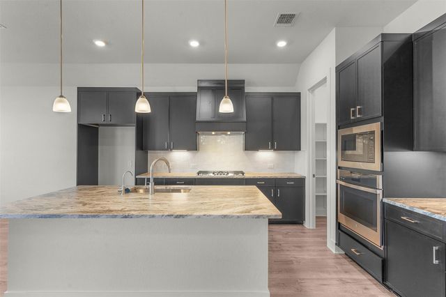 1013 Painted Horse DR, Georgetown, TX 78633